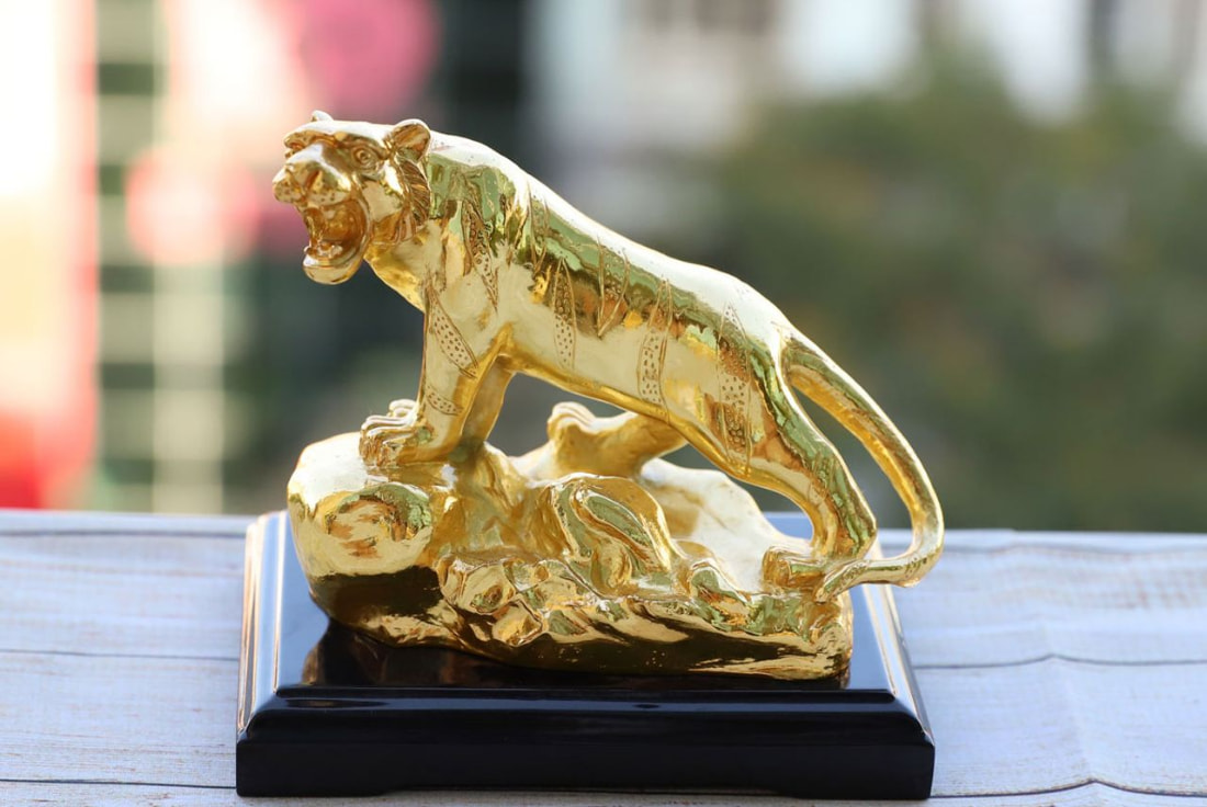 The tiger statue is the feng shui mascot of people born in the year of the Tiger