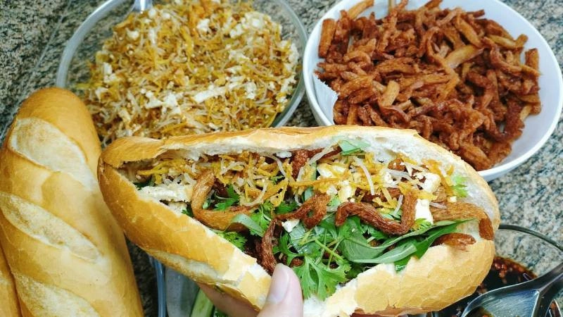 Bánh mì Trung có bao nhiêu calo?