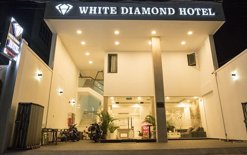 Khách sạn gần sân bay Tân Sơn Nhất giá rẻ White Diamond