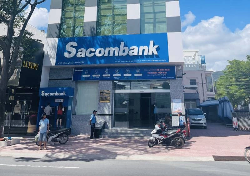 tong-dai-sacombank-1